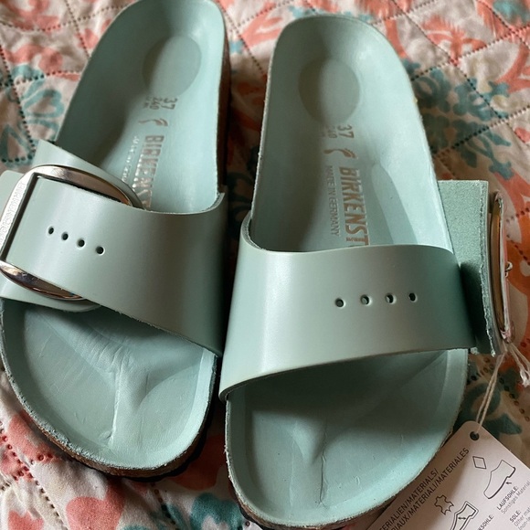 Birkenstock Women's Madrid Big Buckle Leather PatentShine Surf Green size 6 EU37 - Picture 4 of 5